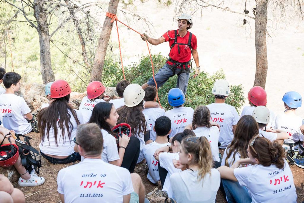 בר מצווה אתגרי | צלם אירוע אתגרי אמנון חורש